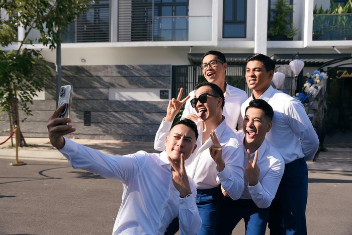 Ông xã và dàn rể phụ phải vượt qua thử thách của cô dâu Minh Hằng-7