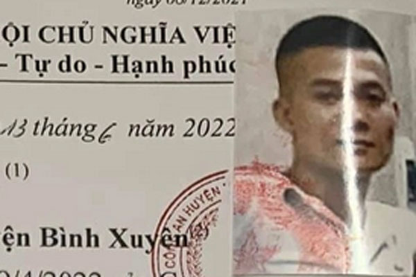 Bắt đối tượng truy nã đặc biệt nguy hiểm, thu giữ nhiều súng, hộp tiếp đạn-2