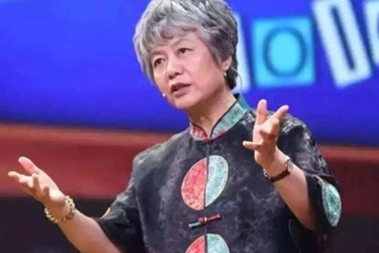 Giáo sư nổi tiếng Lý Mai Cẩn: Hơn cả đánh hay mắng, cha mẹ càng 