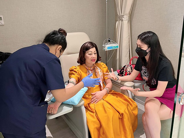 Thăm biệt thự triệu đô của vợ chồng ca sĩ dành 10 năm chăm 2 mẹ bị ung thư-1