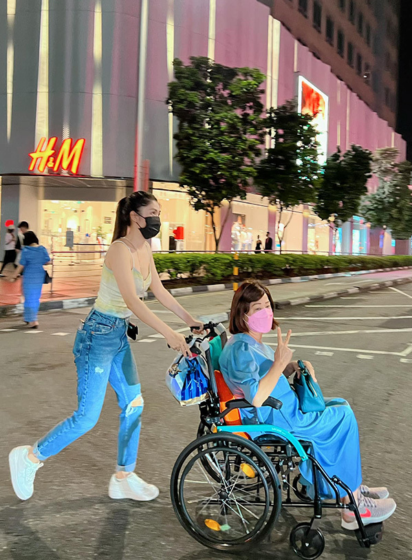 Thăm biệt thự triệu đô của vợ chồng ca sĩ dành 10 năm chăm 2 mẹ bị ung thư-3