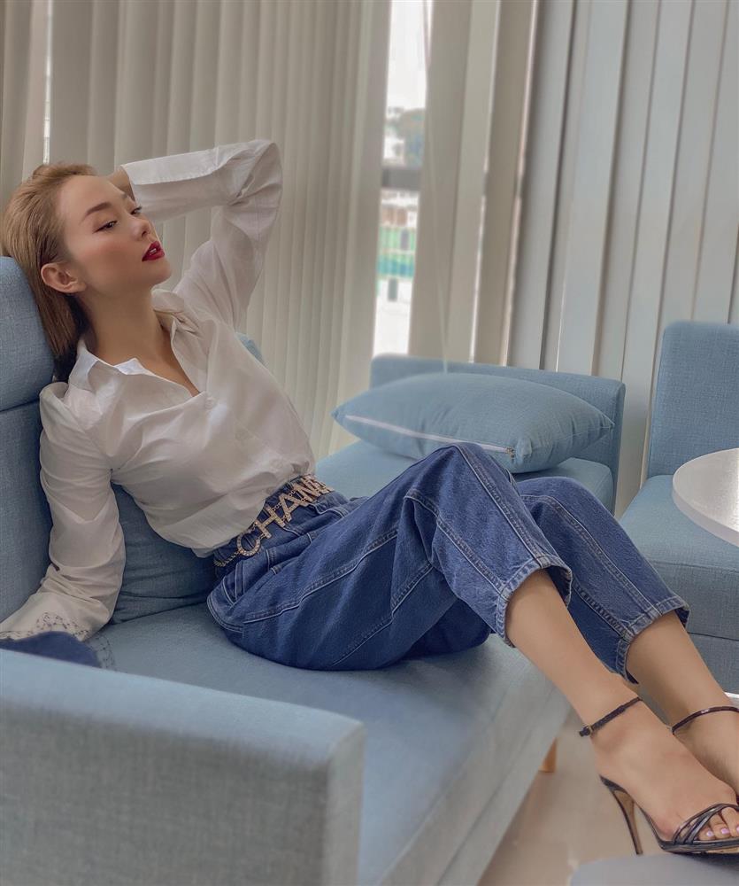 3 bí kíp diện đồ giúp Minh Hằng luôn trẻ trung hơn tuổi U40-2