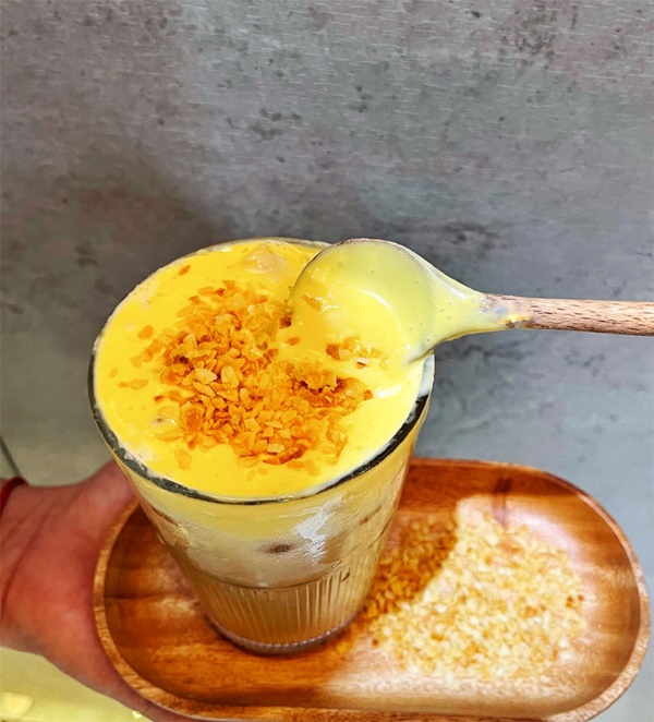 Hè này chị em học ngay 3 cách làm kem trứng béo ngậy, sánh mịn, ngon ngất ngây-3