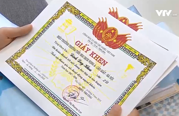 Phụ huynh, học sinh bất ngờ khi bỏ quy định trao giấy khen cho học sinh tiên tiến-1