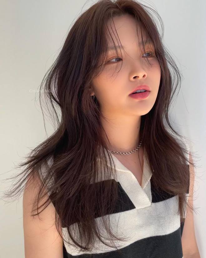 Kiểu tóc layer hot nhất hè 2022: Cứ cắt là xinh, gương mặt nhỏ gọn không góc chết-11