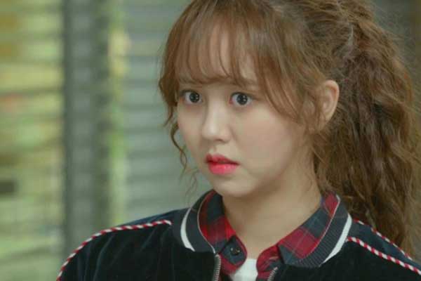 Sau 7 năm ly hôn, con dâu cũ mua nhà và xe hơi, mẹ chồng bỗng dưng đến đưa ra yêu cầu nghe chối tai-1