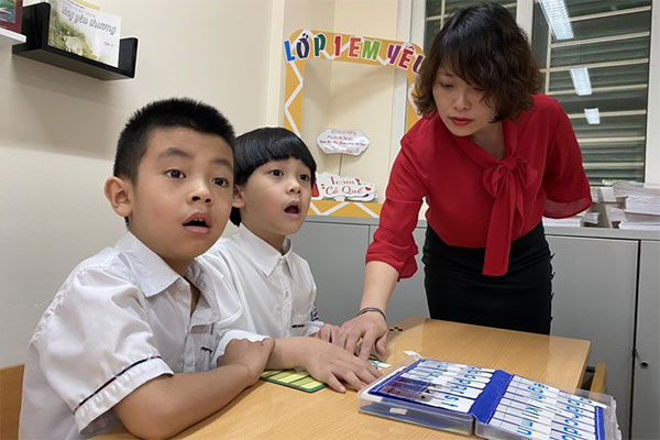 Gánh nặng giá sách giáo khoa: Vì đâu nên nỗi?-2