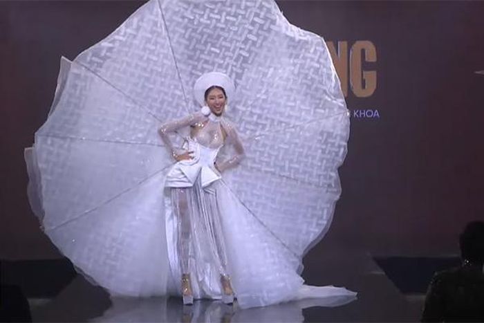 Trang phục dân tộc gây tranh cãi của Hoa hậu Hoàn vũ Việt Nam 2022-6