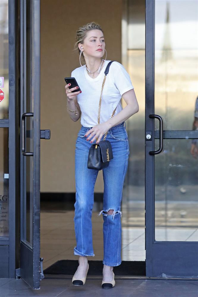Street style của Amber Heard: Đơn giản, sành điệu chẳng cần cố-5