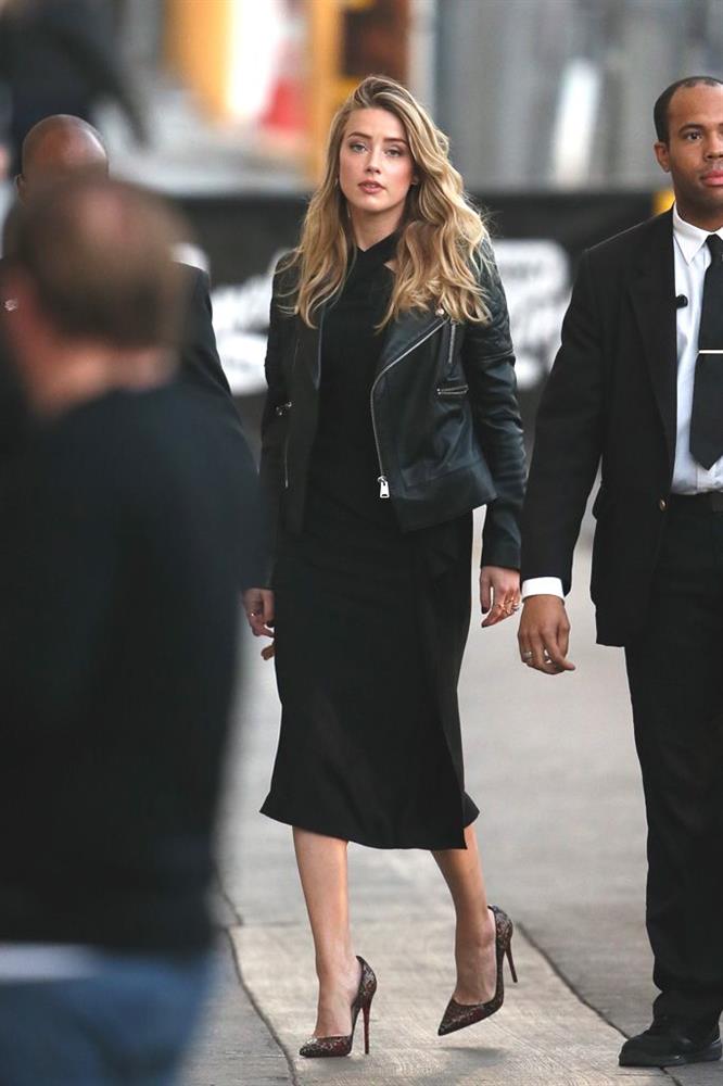 Street style của Amber Heard: Đơn giản, sành điệu chẳng cần cố-16