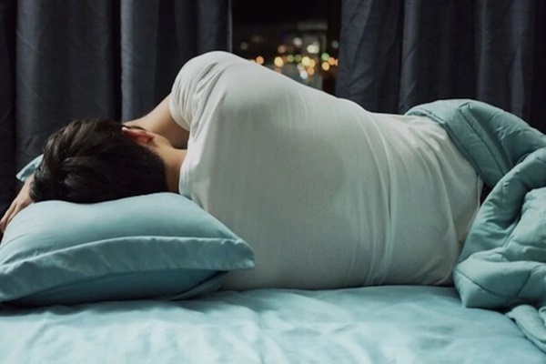 Khi nam giới ngủ, 3 vùng này trên cơ thể đổ mồ hôi nhiều ngầm cảnh báo thận đang bị tổn thương-3