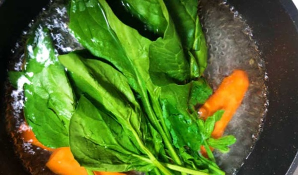 Hướng dẫn cách làm món trứng cuộn cải bó xôi, ăn thơm mềm lại bổ dưỡng, đảm bảo người lớn trẻ nhỏ đều mê-4