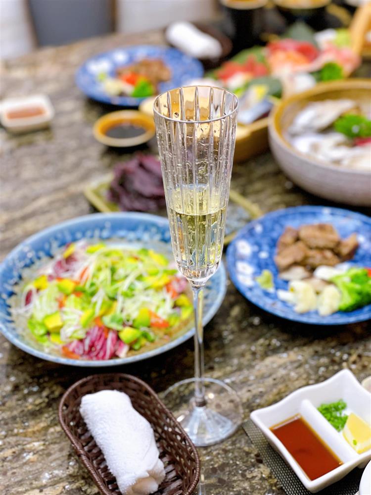 Nàng Hậu có vòng eo nhỏ nhất Vbiz: Tiết lộ bí quyết sở hữu số đo 52 cm trong 2 tháng-6