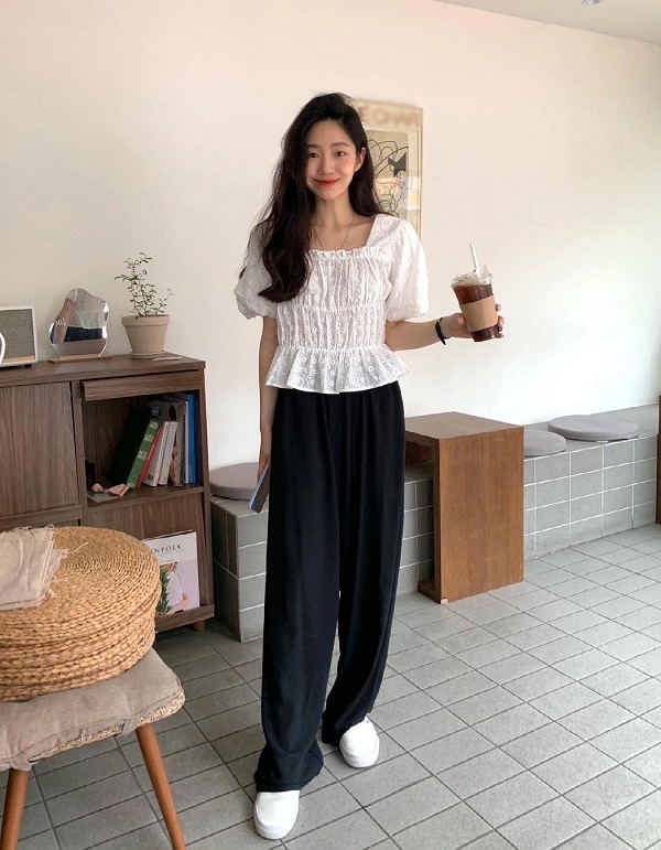 Mát mẻ và chuẩn thanh lịch, hội sành mặc thi nhau phải lòng kiểu áo sơ mi hot hit này-9