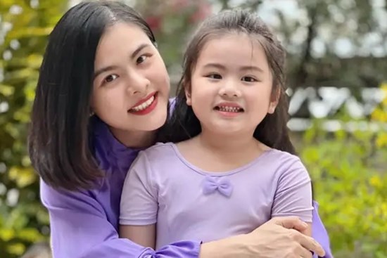 Vân Trang có cách dạy con cực khéo: Áp dụng 1 NGUYÊN TẮC khiến con ngoan ngoãn, nghe lời