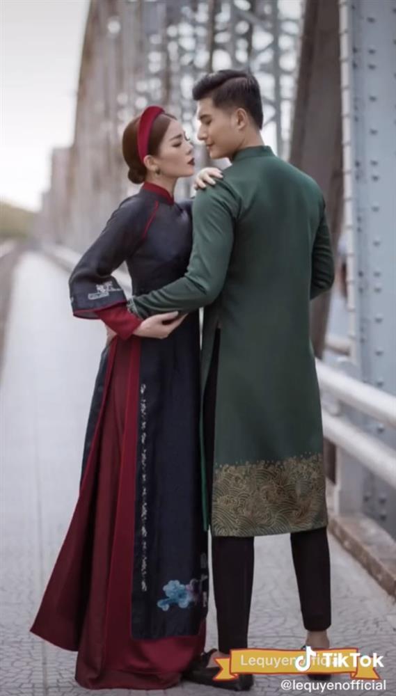 Lệ Quyên - Lâm Bảo Châu diện đồ đôi sặc mùi tiền lẫn tình ở trời Tây-8