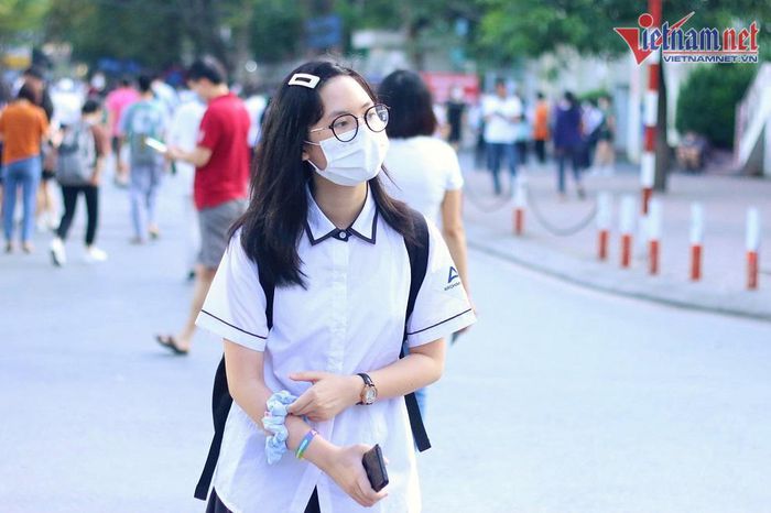 Kinh nghiệm làm phần nghị luận văn học và nghị luận xã hội trong bài thi lớp 10-1