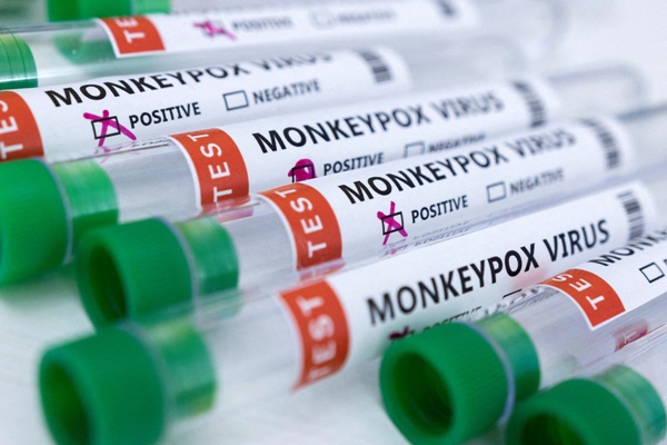 WHO phát hiện virus gây bệnh đậu mùa khỉ trong tinh dịch của bệnh nhân-1