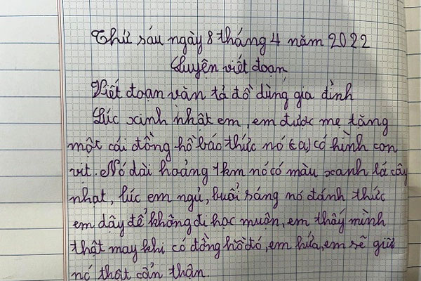 Cô giáo bật khóc khi nghe cả lớp đồng thanh đọc lời nhắn ý nghĩa ở buổi học cuối cùng-1