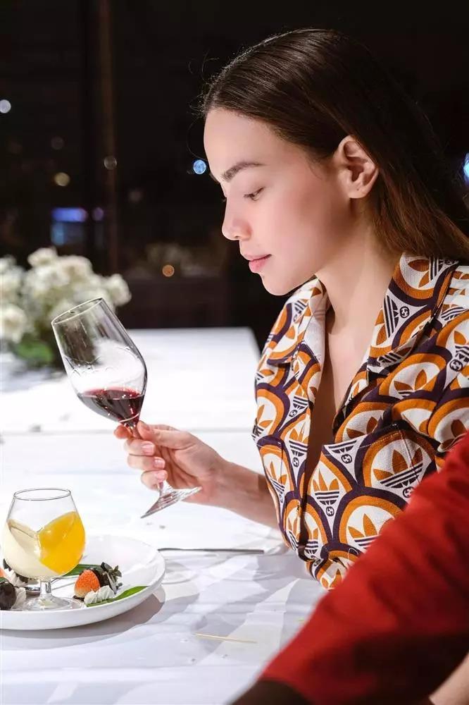 Đàm Thu Trang đụng trúng Hà Hồ, liệu có thua thê thảm?-3