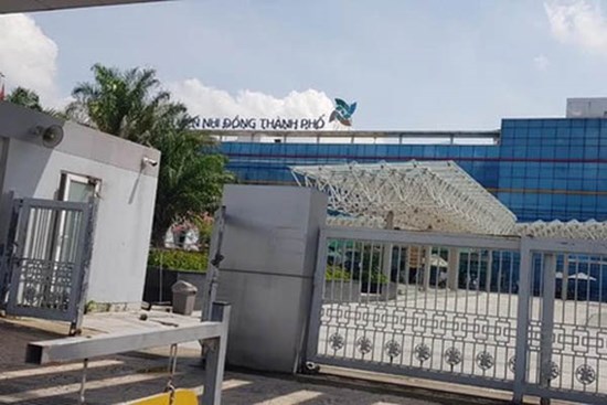 TP.HCM: Điều tra nghi vấn bé 2 tháng tuổi bị ném từ tầng 5 bệnh viện