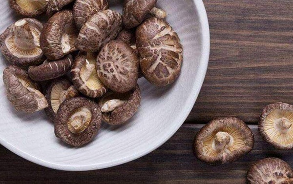 Ung thư sợ bạn ăn 4 loại thực phẩm nhất, dùng thường xuyên tế bào ung thư sẽ không dám bén mảng đến gần-2