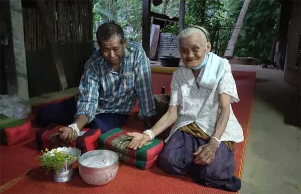 Đám cưới giản dị của cụ ông 72 tuổi với cụ bà 83 tuổi sau 10 ngày quen-2