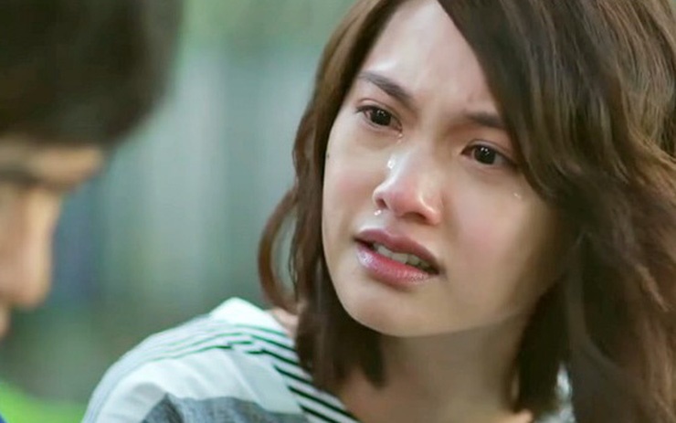 Sinh con gái, mẹ chồng chỉ gửi một giỏ trứng cho tôi tẩm bổ, sáng hôm sau khi còn đang ngủ, mẹ đẻ đập cửa phòng bắt tôi mang trả lại ngay-1