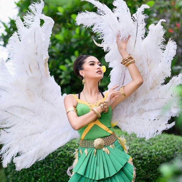 Khoảnh khắc Á hậu 1 hốt hoảng vì tưởng nhầm mình giành giải Hoa hậu Hoàn vũ Campuchia gây sốt-5
