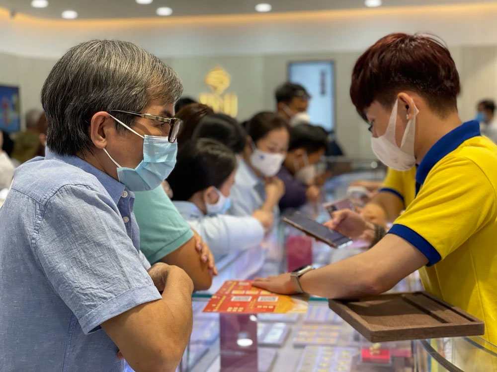 Tôi vẫn giữ vàng dù nó có giảm sâu đến thế nào-2