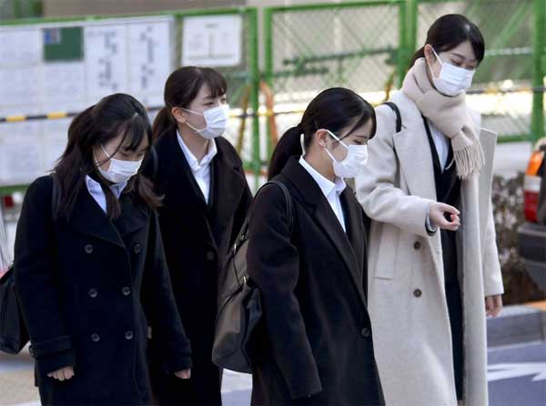 Vì sao nữ sinh Nhật Bản bị cấm buộc tóc, để lộ phần cổ-2