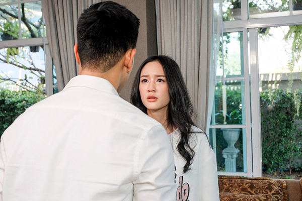 Nhận được quà tặng bất ngờ từ người lạ, vợ sốc nặng phát hiện ra bí mật động trời của chồng-2