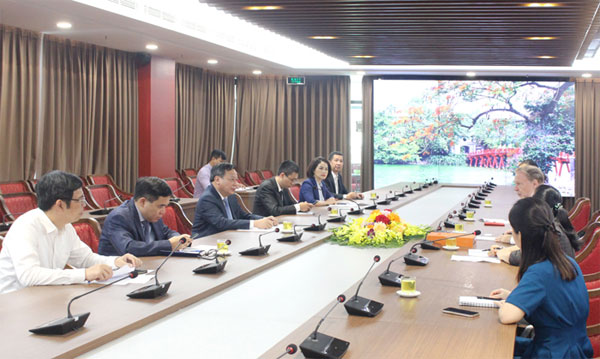 Hà Nội và UNESCO đẩy mạnh hợp tác trong bảo tồn và phát huy giá trị các di tích lịch sử, văn hóa-2