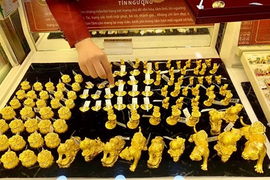 Giá vàng hôm nay 18/6: Vàng tăng giá theo đà lạm phát