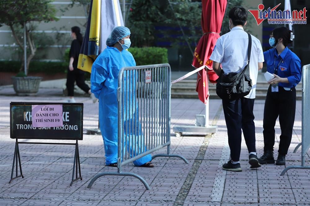 Học sinh Hà Nội thi lớp 10 dưới áp lực ‘tỉ lệ chọi cao chưa từng thấy’-2