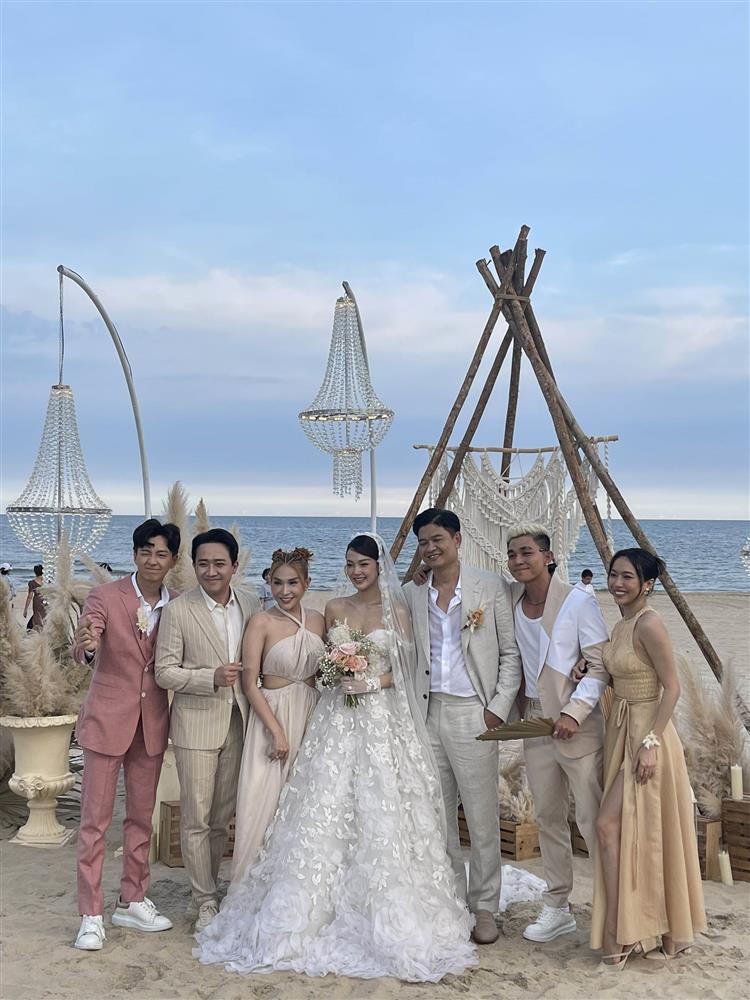 Minh Hằng nhắn nhủ ông xã trong hôn lễ: Mong làm bông hoa duy nhất của anh từ nay tới cuối đời”-3