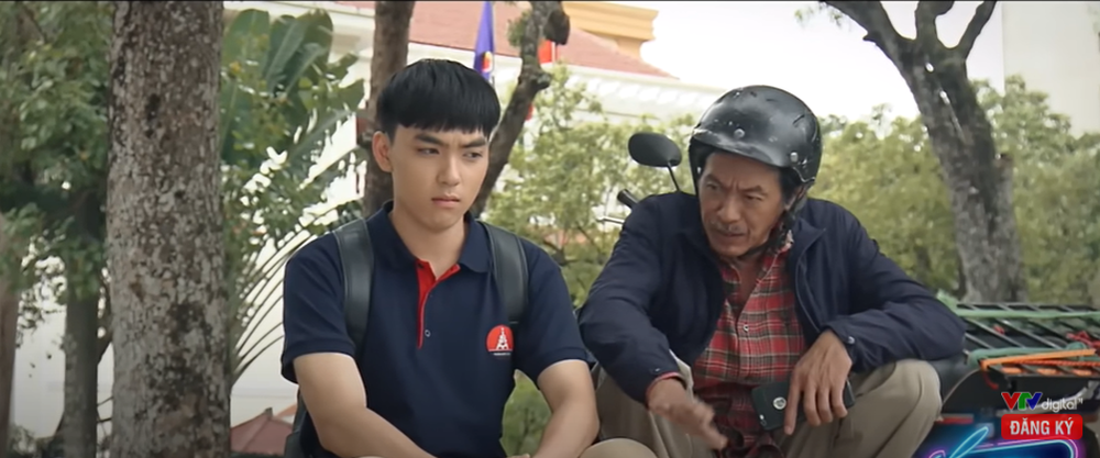 NSND Bùi Bài Bình: Khắc khổ trên phim, tuổi U70 sống viên mãn bên vợ nổi tiếng một thời-1