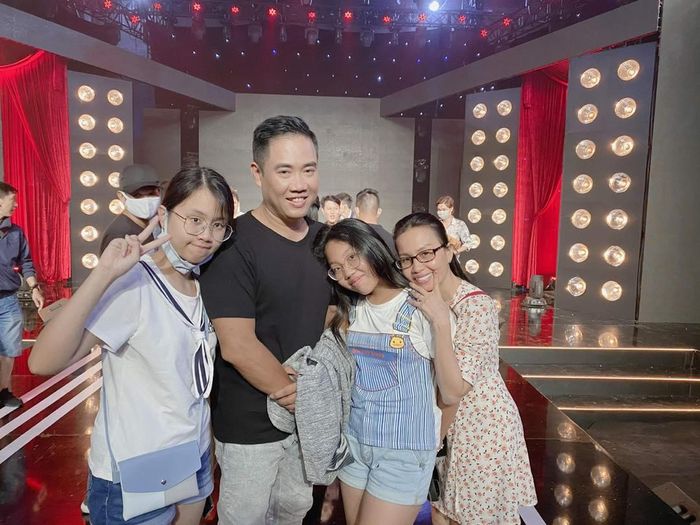 Cuộc sống kín tiếng bên trong biệt thự triệu đô của ca sĩ Cẩm Ly-4