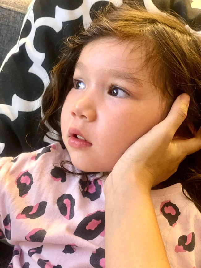 Sáng sớm con gái đã ăn vạ ầm ĩ, siêu mẫu Hà Anh có cách dạy dỗ cực khéo: Vừa cương vừa nhu khiến ai nghe cũng nể!-2