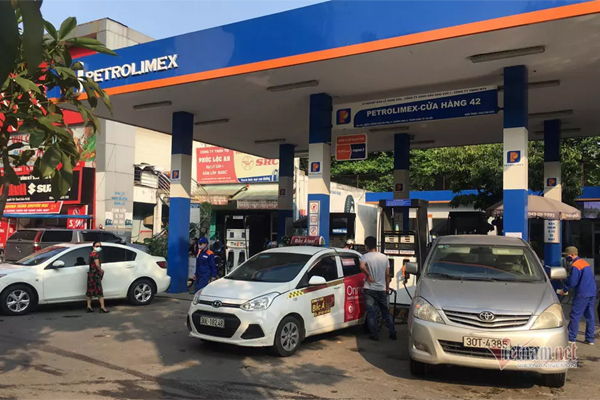 Giá xăng tăng sát ngưỡng 33.000 đồng, tiếp tục thiết lập kỷ lục mới-1