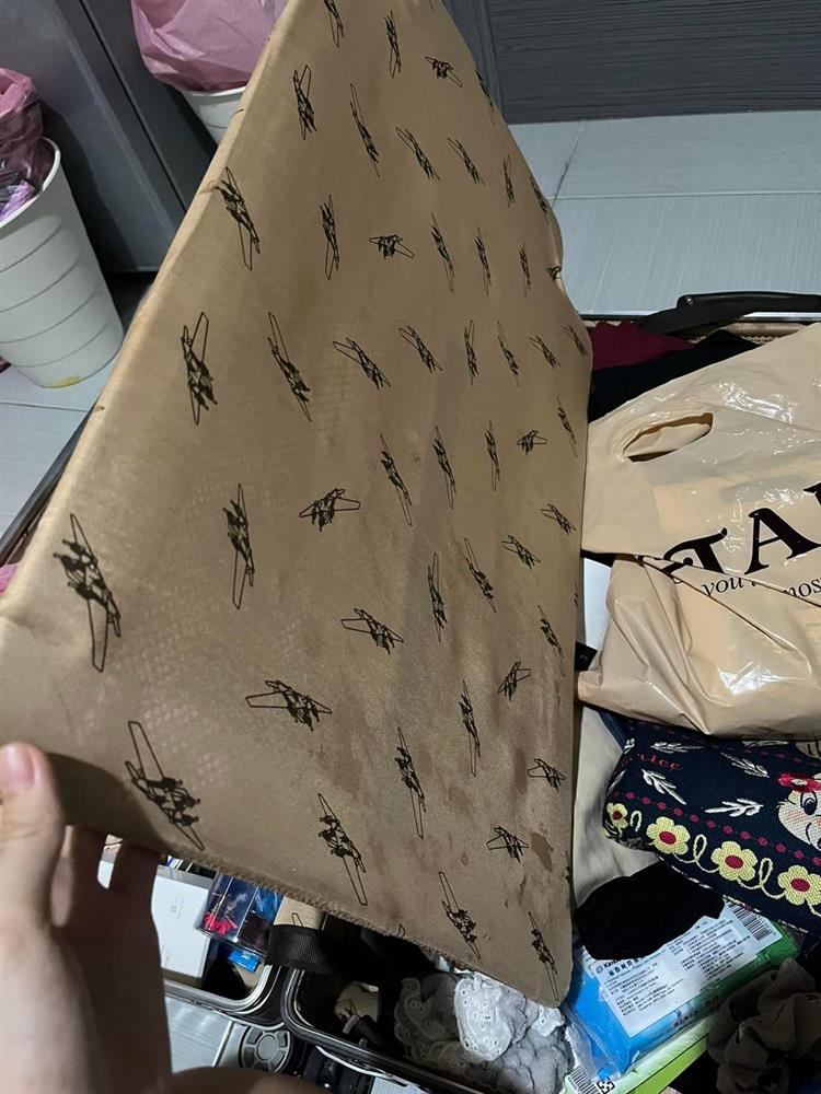 Vừa về nhà, cô gái choáng váng vì trò trả thù từ người yêu cũ của bạn trai, thái độ của anh ta khó chấp nhận!-4