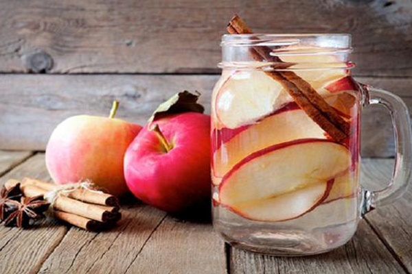 Mỗi sáng ngâm táo với thứ gia vị này, uống sẽ thải mỡ nội tạng, kéo dài tuổi thọ-1