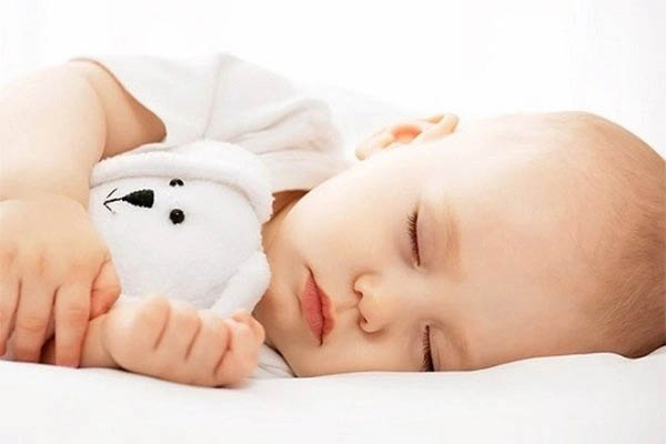 Mẹo hay giúp trẻ sơ sinh ngủ ngon vào ban đêm để bé khỏe, mẹ vui-3