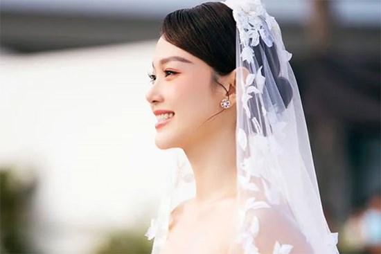 Hậu hôn lễ, Minh Hằng trải lòng về giai đoạn đầu của cuộc hôn nhân: Xúc động, bồi hồi và dâng trào