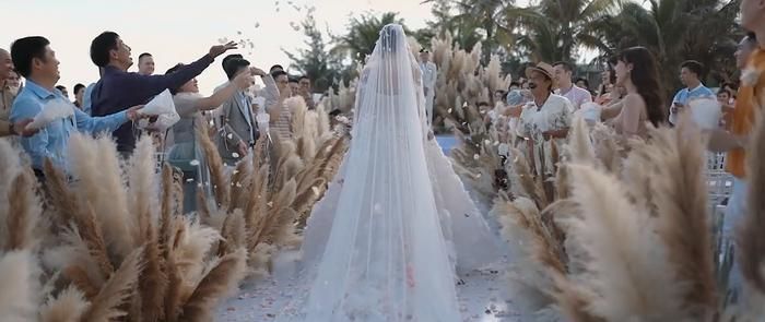 Hậu hôn lễ, Minh Hằng trải lòng về giai đoạn đầu của cuộc hôn nhân: Xúc động, bồi hồi và dâng trào-5