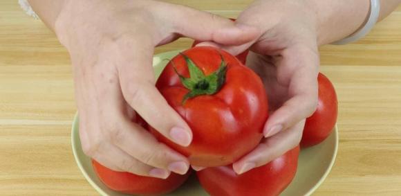 Khi mua cà chua tốt nhất nên chọn loại 6 lá”, lưu ý 2 điểm này sẽ không mua phải cà chua hóc môn-8