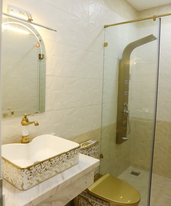 Tò mò căn nhà của Vũ Hoàng Việt sau khi từ bỏ showbiz và chia tay người tình hơn 32 tuổi-13