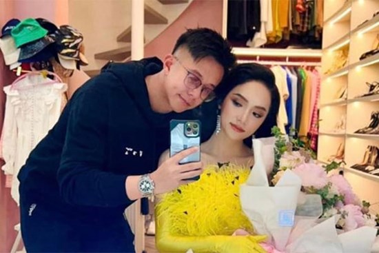 Hương Giang kỉ niệm 2 năm hẹn hò bên Matt Liu, dân tình nhắc nhẹ chuyện cưới hỏi