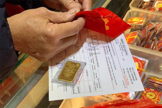 Giá vàng hôm nay 22/6: Mỹ đón tin xấu, vàng lập tức tăng