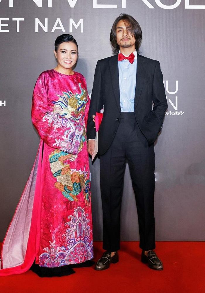 Phương Thanh xuất hiện cùng Doãn Chí Kiên sau ồn ào PR bằng tình ái-1